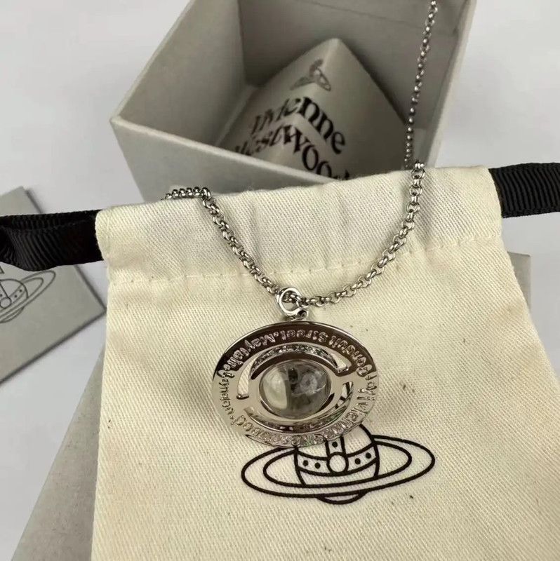 Vivienne Westwood Vivienne Westwood Silver Alloy Necklace 40cm 0089 Size ONE SIZE - 3 Thumbnail