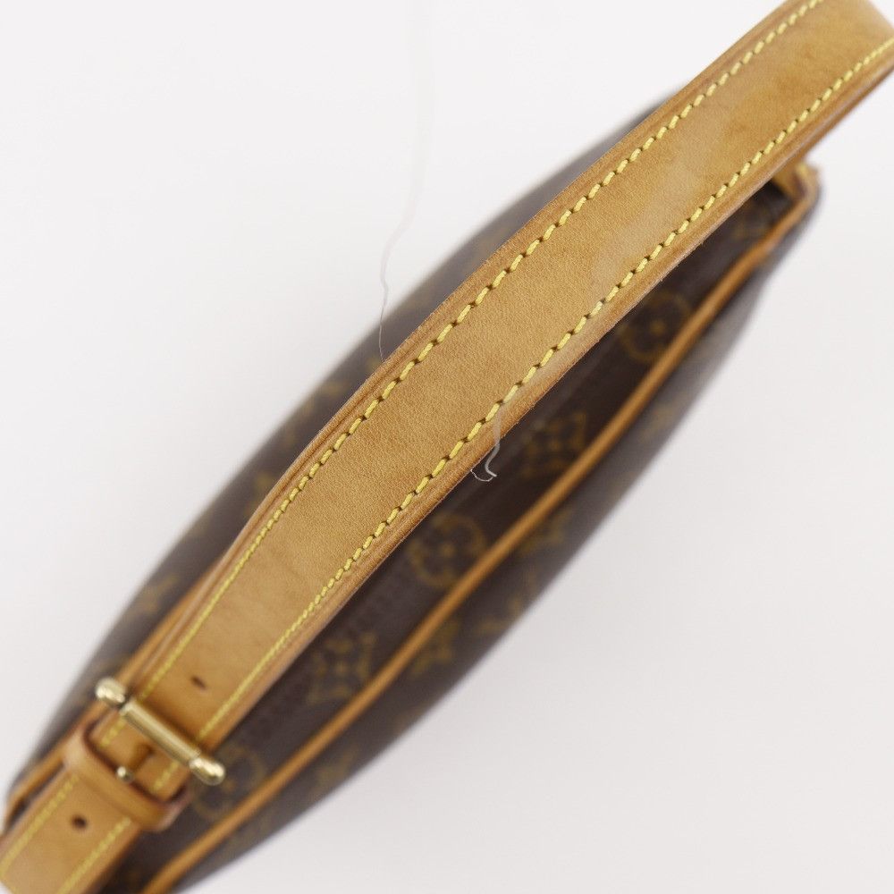 Louis Vuitton Louis Vuitton Louis Vuitton Pochette Croissant Monogram 2way Bag Canvas Shoulder Bag M51510 DUTY FREE for USA Size ONE SIZE - 5 Thumbnail
