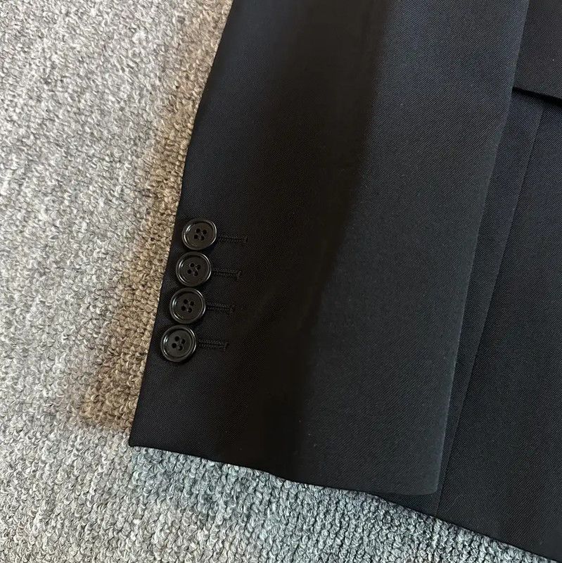 Dior Dior Black Wool Embroidered Long Sleeve Coat 0089 Size US S / EU 44-46 / 1 - 3 Thumbnail