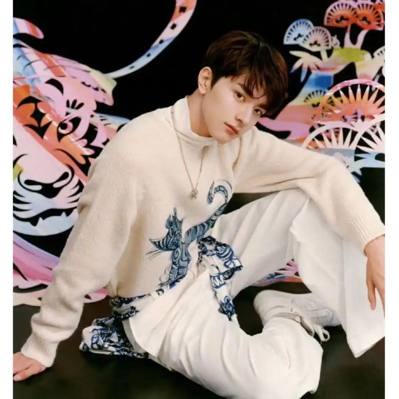Dior Dior White Cashmere Blend Sweater with Tiger Design 0089 Size US S / EU 44-46 / 1 - 9 Thumbnail