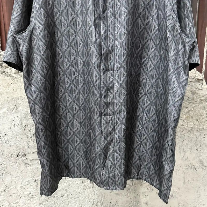 Dior Dior Gray Silk Short Sleeve Shirt 0089 Size US M / EU 48-50 / 2 - 5 Thumbnail