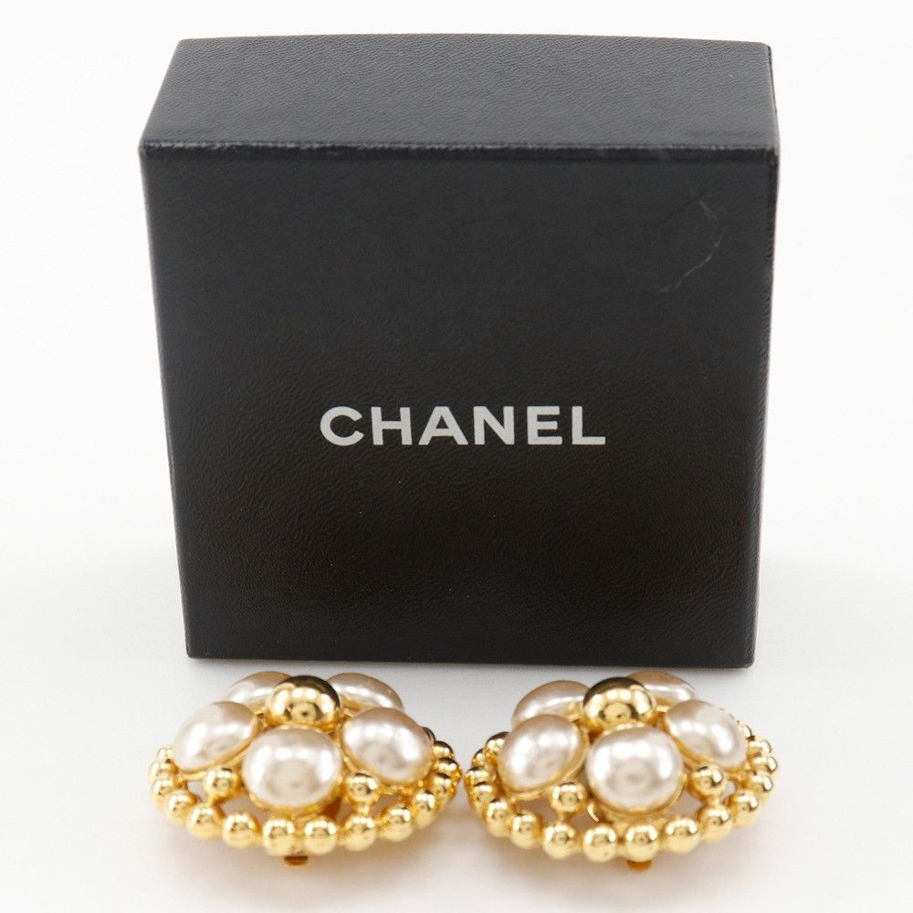 Chanel Chanel Chanel Vintage Earrings Metal Earrings DUTY FREE for USA Size ONE SIZE - 15 Thumbnail