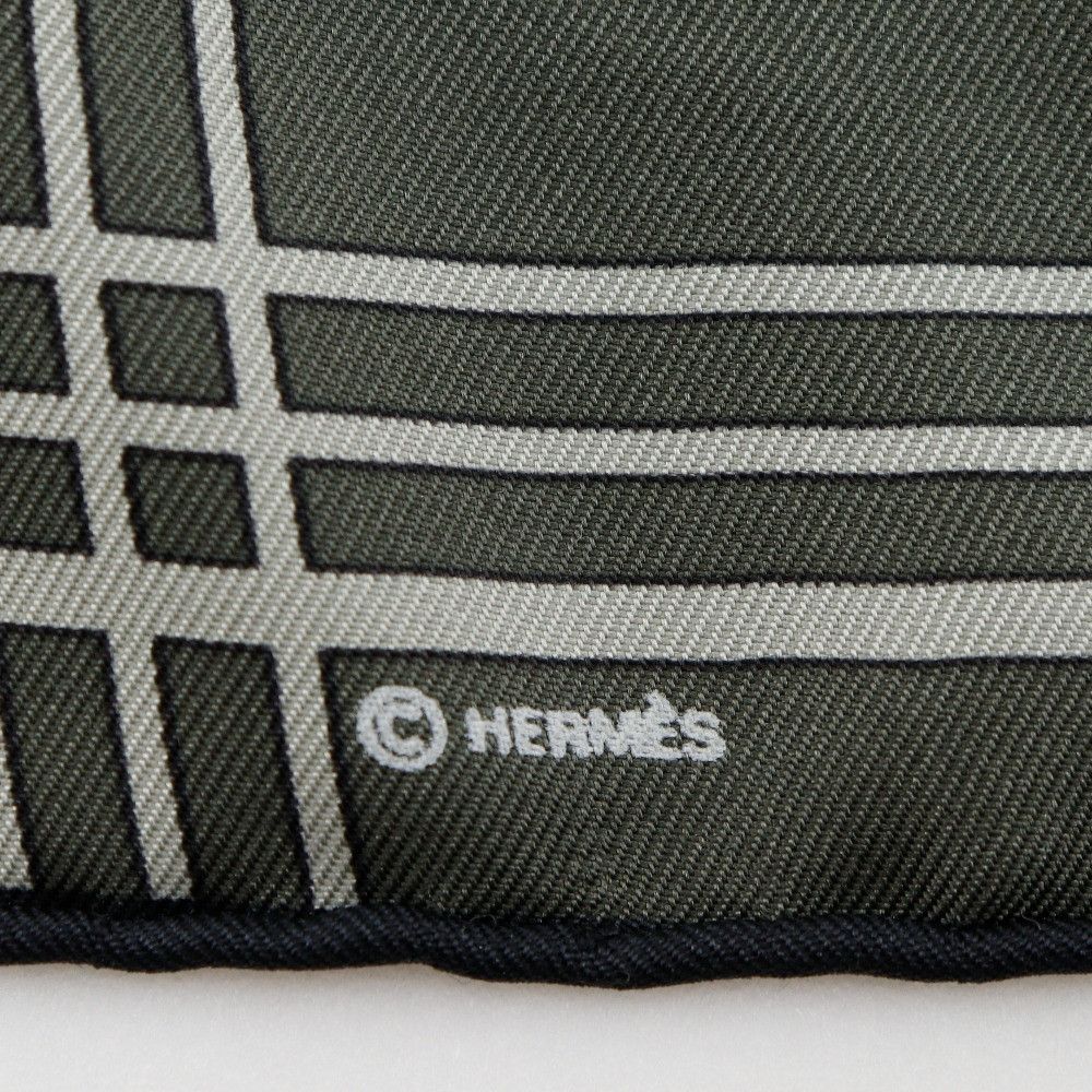 Hermes Hermes Hermes Carré 45 Silk Scarf Others Scarf DUTY FREE for USA Size ONE SIZE - 9 Thumbnail