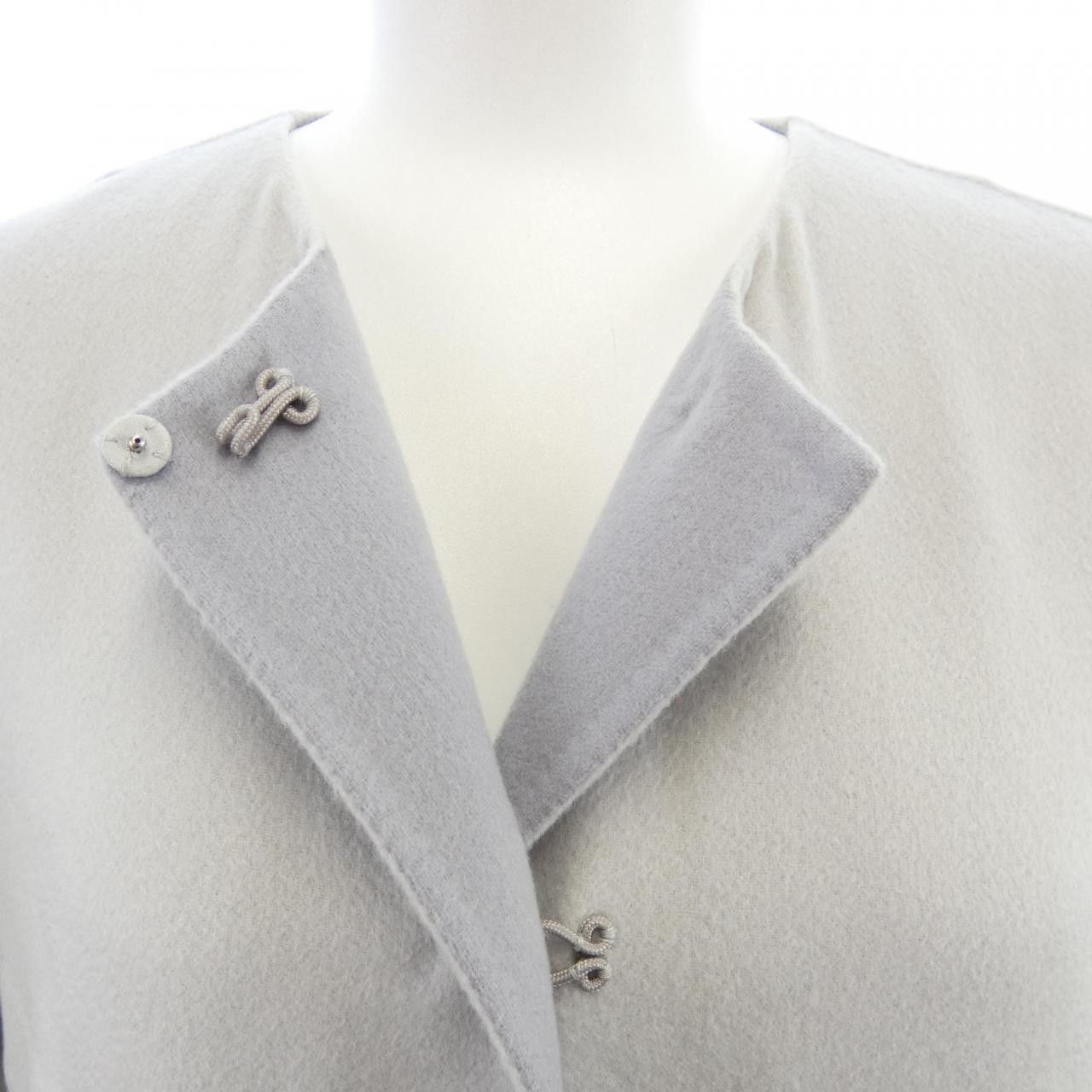Dior Dior Christian Dior 100% Cashmere Coat Others Outerwear 3C20809D1015 DUTY FREE for USA Size ONE SIZE - 5 Thumbnail