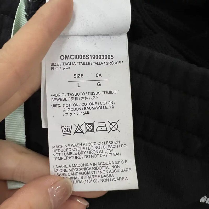 Off-White Off-White Black Cotton Men's Shorts 0089 Size US 32 / EU 48 - 4 Thumbnail