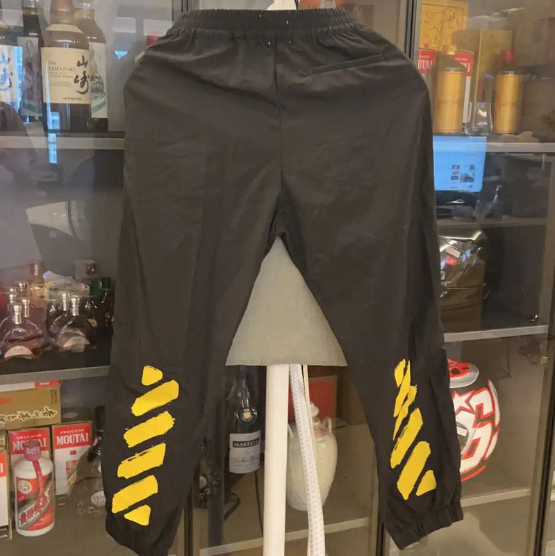 Off-White Off-White Men's Black Nylon Casual Pants 0089 Size US 26 / EU 42 - 2 Thumbnail