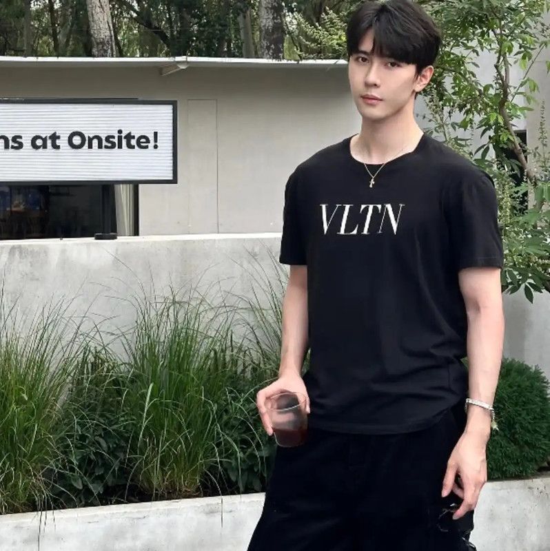 Valentino Valentino Black Cotton Men's T-Shirt 0089 Size US M / EU 48-50 / 2 - 10 Thumbnail