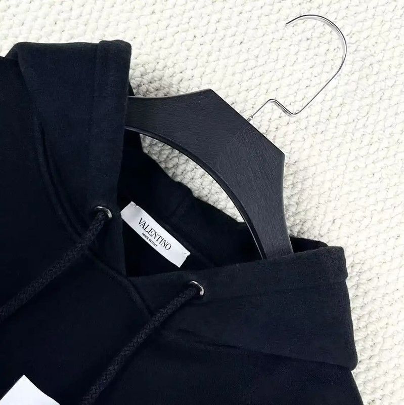 Valentino Valentino Black Printed Cotton Hoodie for Men 0089 Size US S / EU 44-46 / 1 - 3 Thumbnail