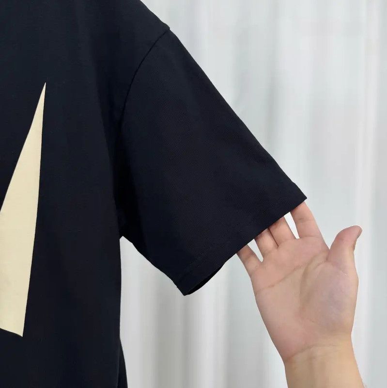 Valentino Valentino Black Logo Print Short Sleeve T-Shirt 0089 Size US XS / EU 42 / 0 - 4 Thumbnail