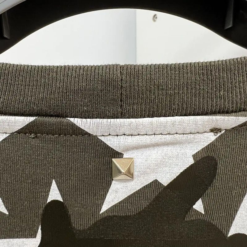 Valentino Valentino Camouflage Star Print Men's T-Shirt 0089 Size US S / EU 44-46 / 1 - 9 Thumbnail
