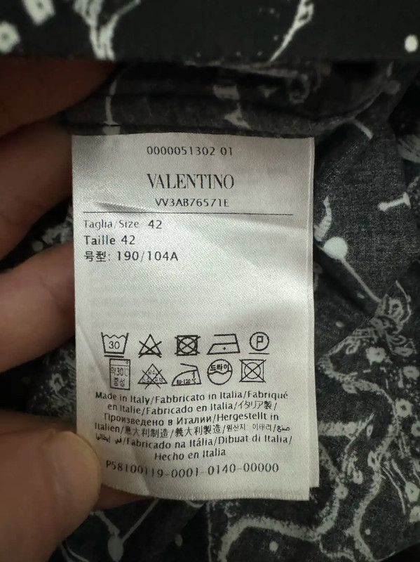 Valentino Valentino Black Cotton Printed Logo Shirt 0089 Size US M / EU 48-50 / 2 - 5 Thumbnail