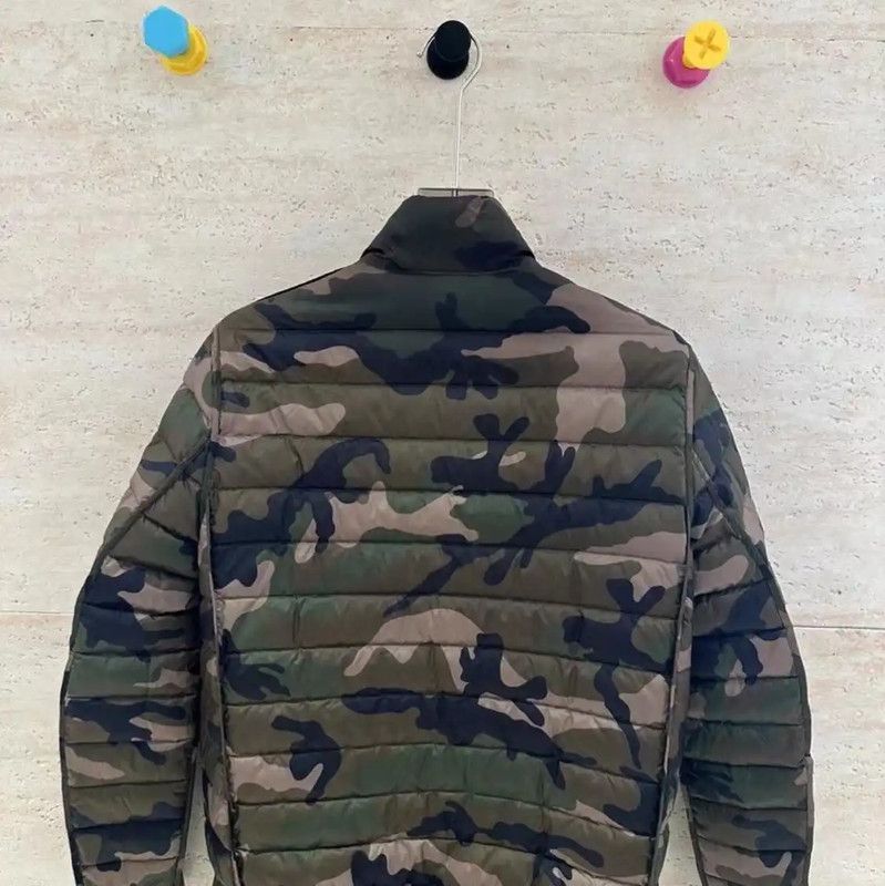 Valentino Valentino Multicolor Men's Down Jacket 0089 Size US S / EU 44-46 / 1 - 4 Thumbnail