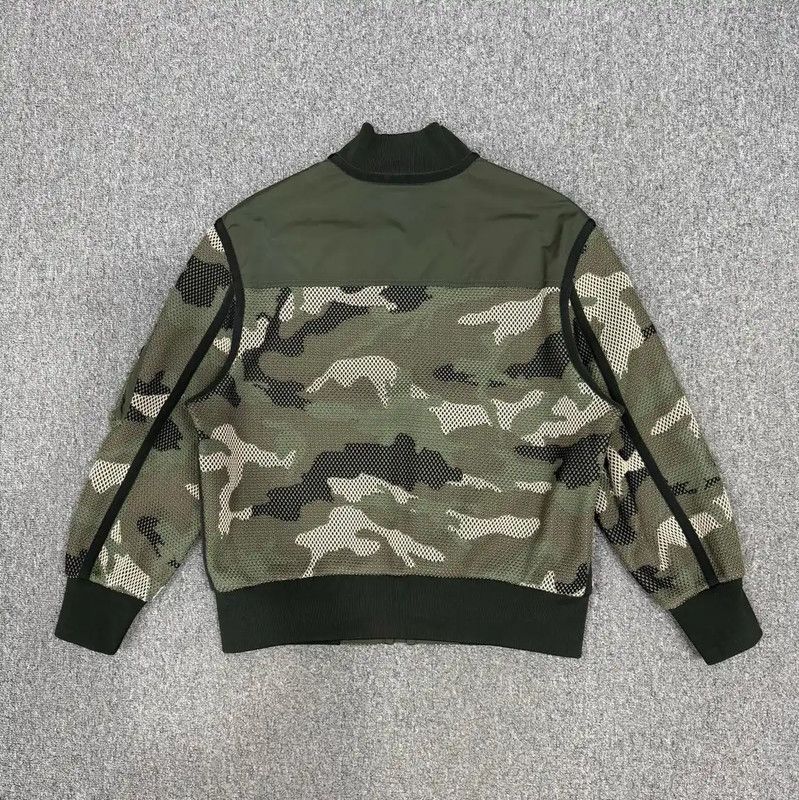 Valentino Valentino Camo Print Bomber Jacket for Men 0089 Size US L / EU 52-54 / 3 - 2 Thumbnail