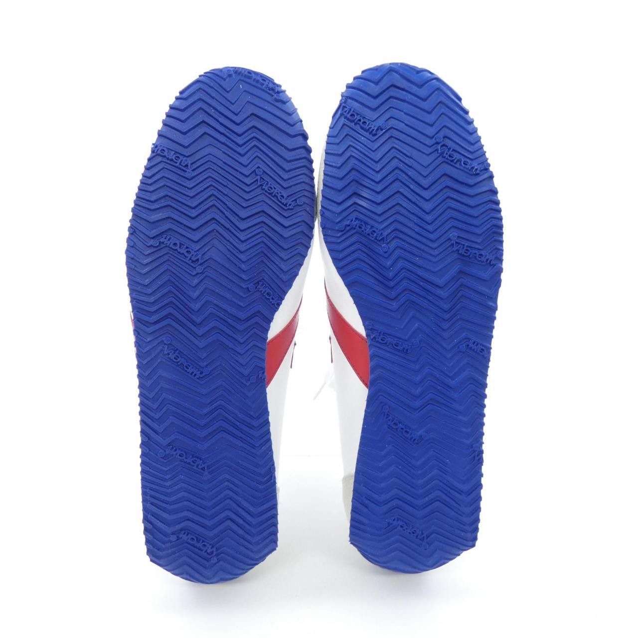 Other Other Converse Sneakers Others Shoes 34202321 DUTY FREE for USA Size ONE SIZE - 4 Thumbnail