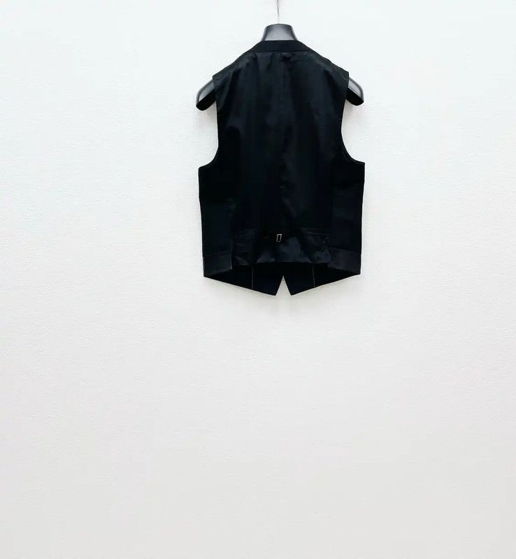 Neil Barrett NeIL Barrett Black Sleeveless Jacket for Men 0089 Size US S / EU 44-46 / 1 - 5 Thumbnail