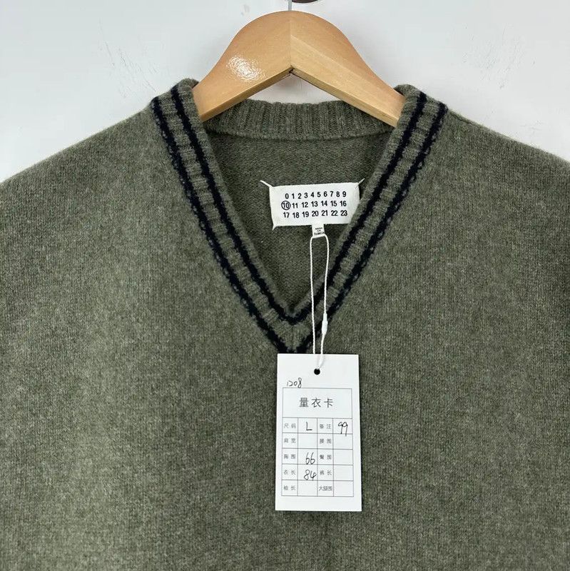 Maison Margiela Maison Margiela Green Wool Sleeveless Pullover 0089 Size US L / EU 52-54 / 3 - 3 Thumbnail