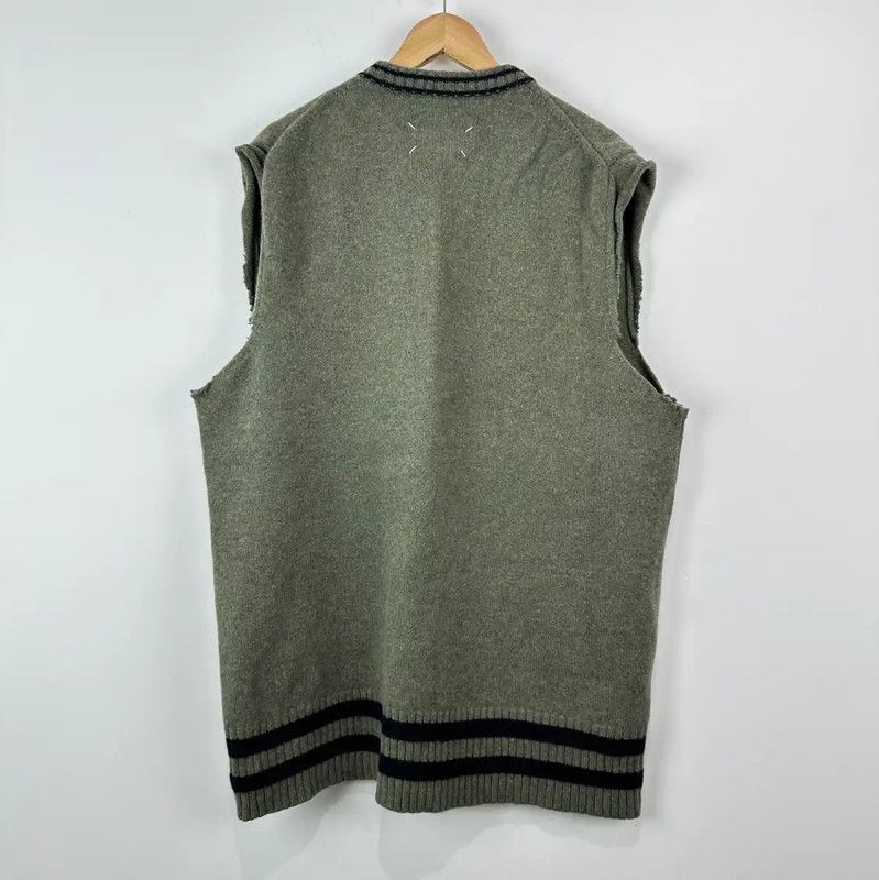 Maison Margiela Maison Margiela Green Wool Sleeveless Pullover 0089 Size US L / EU 52-54 / 3 - 2 Thumbnail