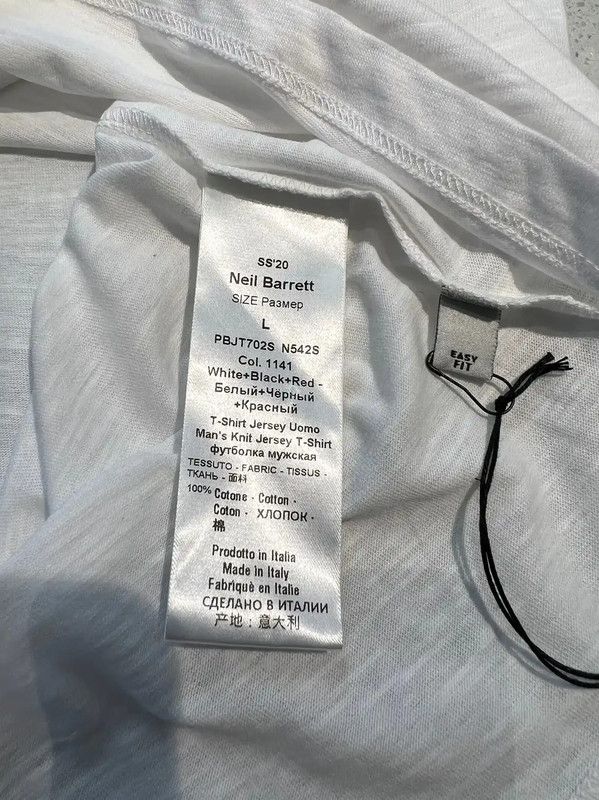 Neil Barrett Neil Barrett White Cotton Graphic T-Shirt 0089 Size US S / EU 44-46 / 1 - 6 Thumbnail