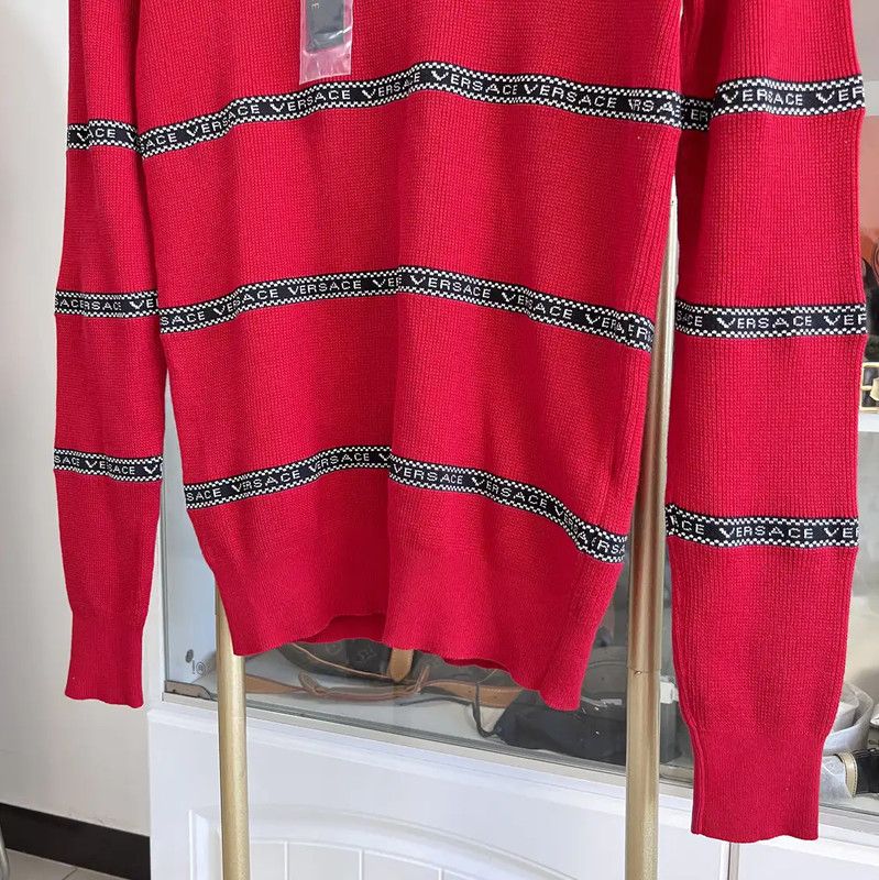 Versace Versace Red Long Sleeve Sweater for Men 0089 Size US XS / EU 42 / 0 - 8 Thumbnail