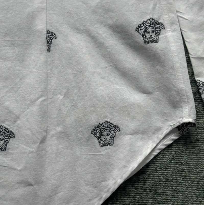 Versace Versace White Long Sleeve Embroidered Shirt 0089 Size US S / EU 44-46 / 1 - 6 Thumbnail