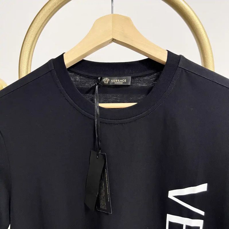 Versace Versace Men's Black Cotton Printed T-Shirt 0089 Size US S / EU 44-46 / 1 - 3 Thumbnail