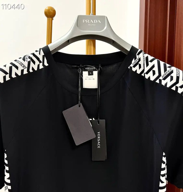 Versace Versace Black Men's T-Shirt with Logo 0089 Size US L / EU 52-54 / 3 - 2 Thumbnail
