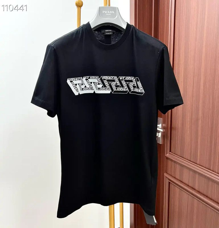 Versace Versace Black Men's T-Shirt with Graphic Logo 0089 Size US XS / EU 42 / 0 - 2 Thumbnail
