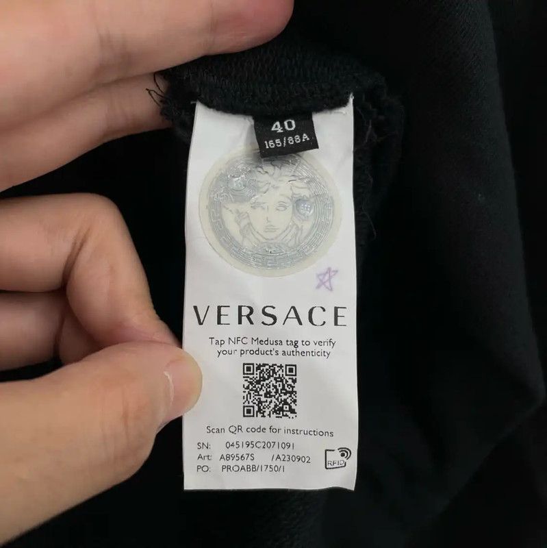 Versace Versace Black Cotton Long Sleeve Sweatshirt 0089 Size US M / EU 48-50 / 2 - 5 Thumbnail