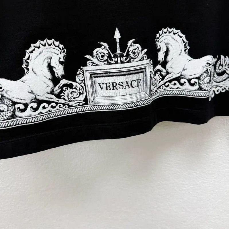Versace Versace Black Printed Cotton T-Shirt 0089 Size US M / EU 48-50 / 2 - 3 Thumbnail