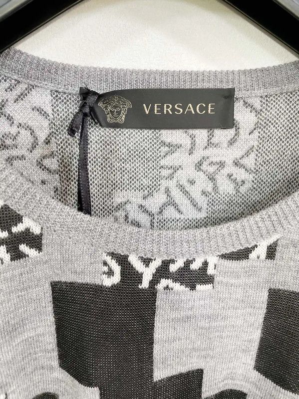 Versace Versace Gray Wool Checkered Long Sleeve Sweater 0089 Size US S / EU 44-46 / 1 - 4 Thumbnail