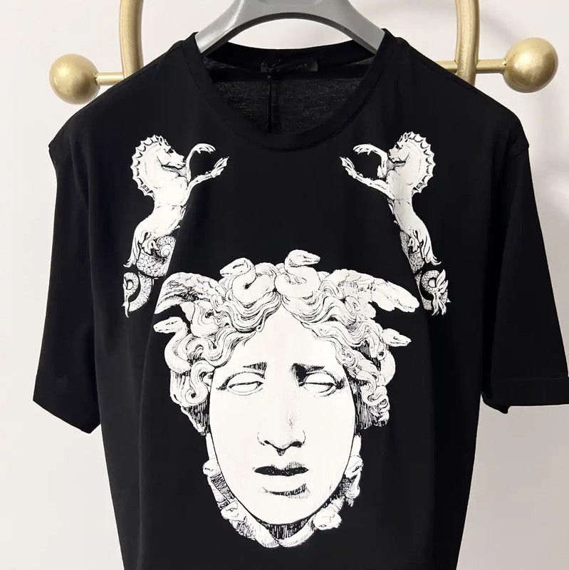 Versace Versace Black Graphic Cotton T-shirt for Men 0089 Size US M / EU 48-50 / 2 - 5 Thumbnail