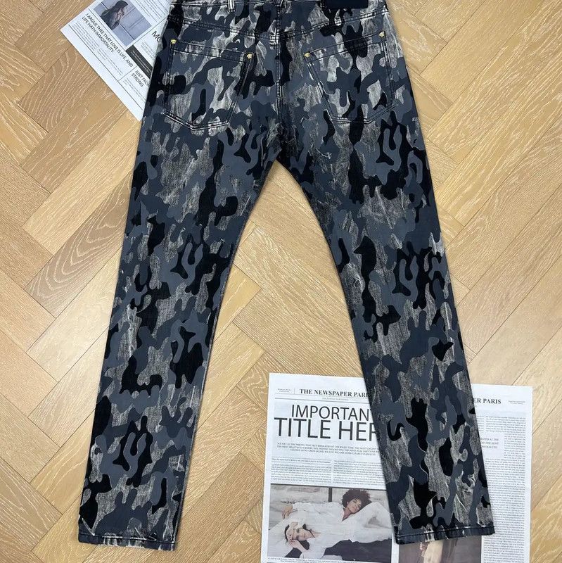 Versace Versace Black Camo Design Men’s Casual Pants 0089 Size US 32 / EU 48 - 2 Thumbnail