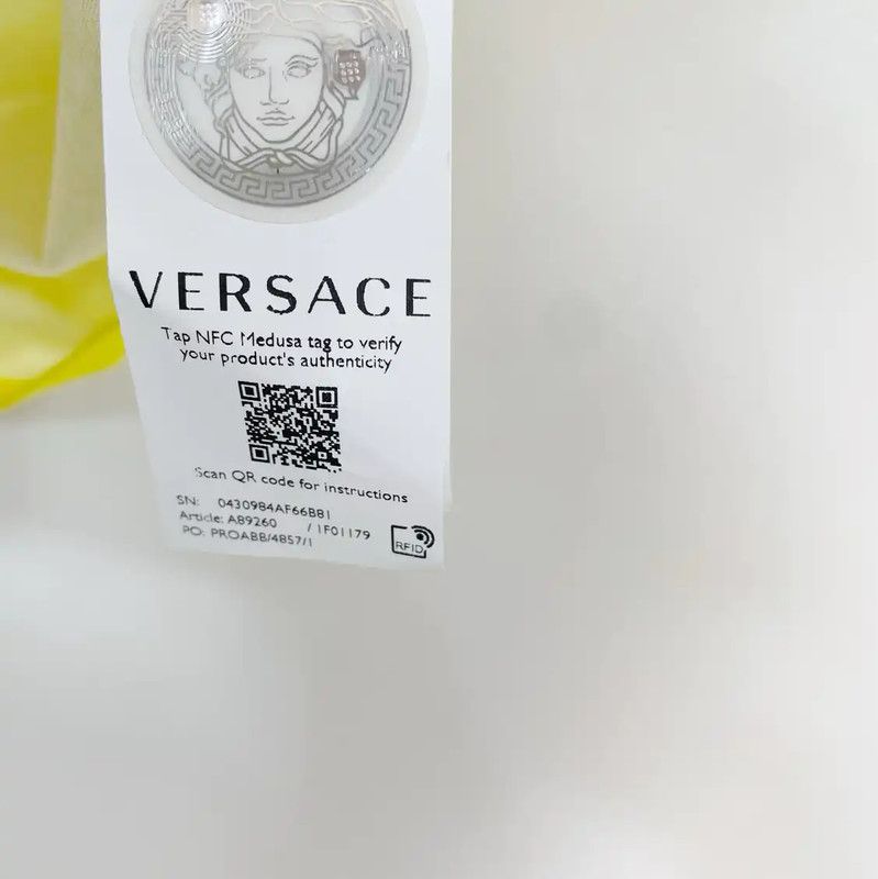 Versace Versace Men's Summer Yellow Short Sleeve T-Shirt 0089 Size US L / EU 52-54 / 3 - 5 Thumbnail