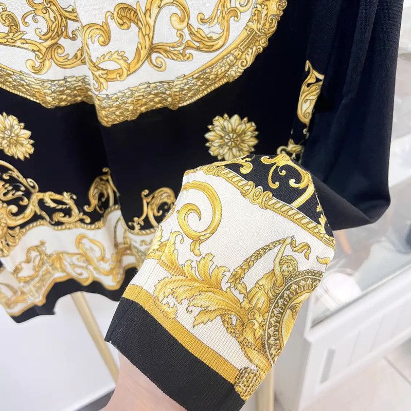 Versace Versace Black Wool Blend Long Sleeve Sweater 0089 Size US L / EU 52-54 / 3 - 5 Thumbnail
