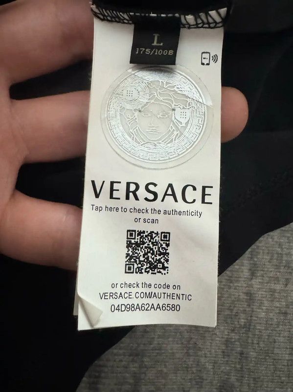Versace Versace Black Embroidered Medusa T-shirt 0089 Size US L / EU 52-54 / 3 - 4 Thumbnail