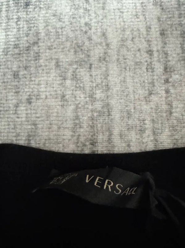 Versace Versace Black Wool Leopard Embroidery Sweater 0089 Size US S / EU 44-46 / 1 - 5 Thumbnail