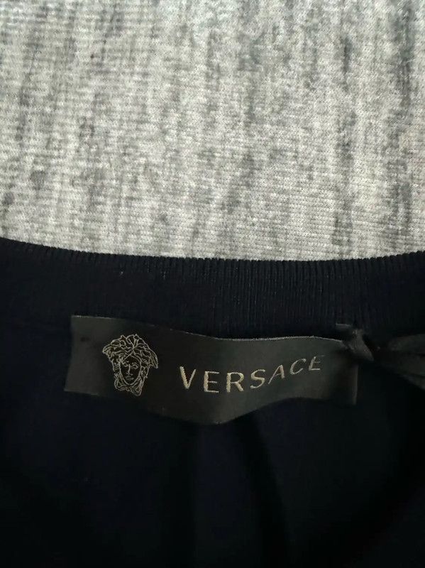 Versace Versace Black Wool Embroidered Medusa Pullover 0089 Size US M / EU 48-50 / 2 - 5 Thumbnail