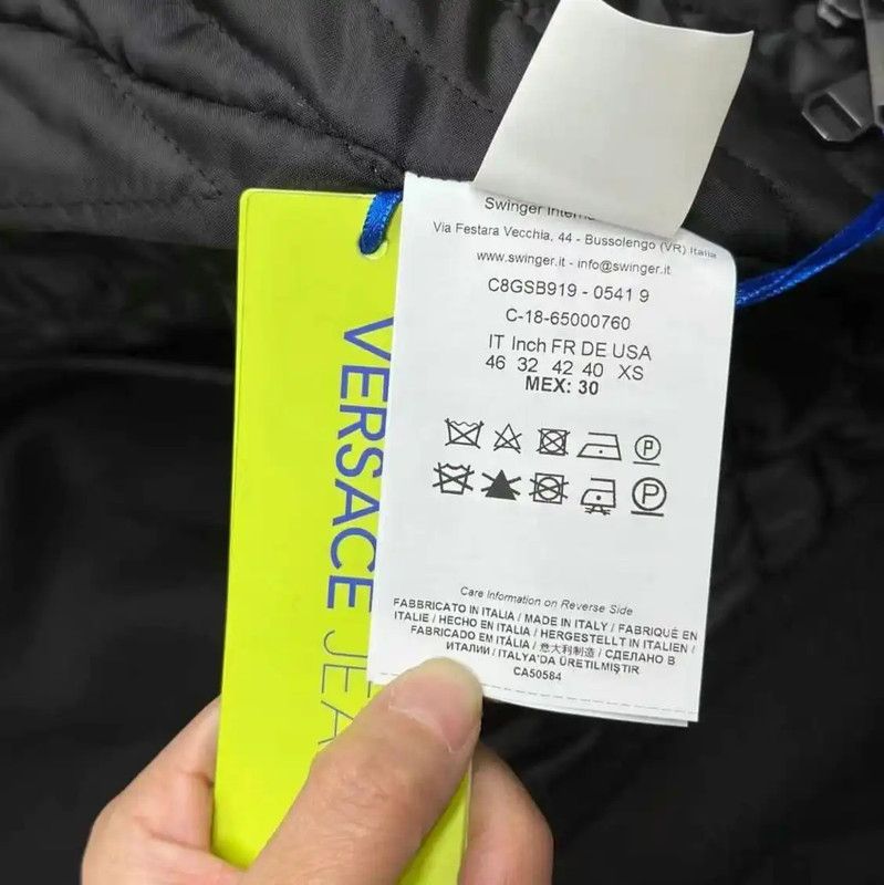 Versace Versace Black Logo Long Sleeve Winter Coat 0089 Size US L / EU 52-54 / 3 - 5 Thumbnail