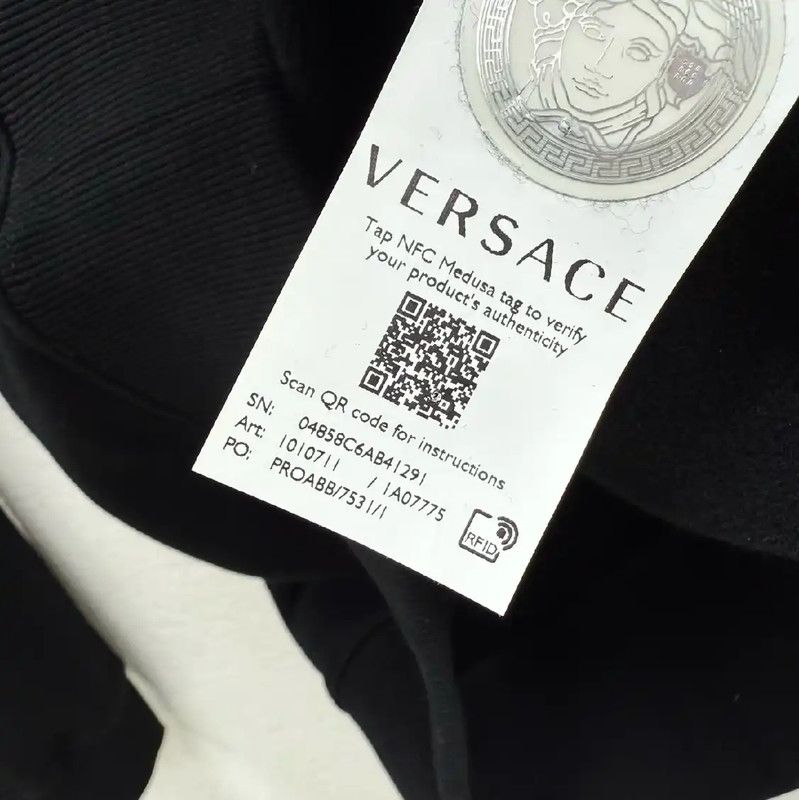 Versace Versace Men's Black Long Sleeve Sweatshirt 0089 Size US M / EU 48-50 / 2 - 5 Thumbnail