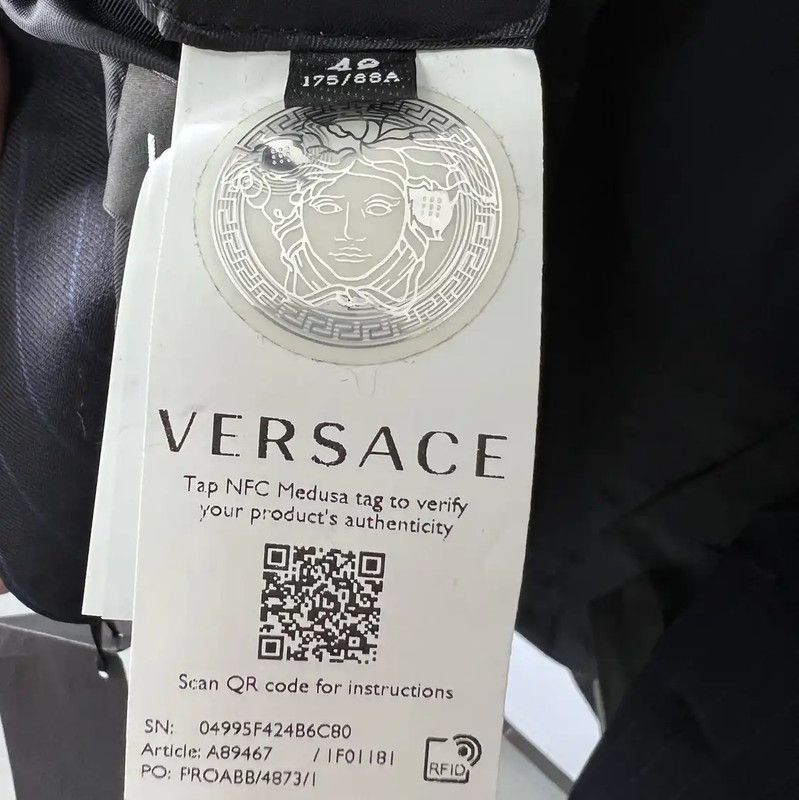 Versace Men's Long Sleeve Wool Blazer in Navy 0089