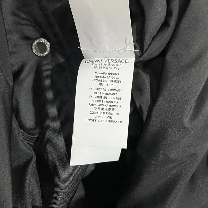 Versace Versace Black Wool Logo Short Jacket 0089 Size US M / EU 48-50 / 2 - 7 Thumbnail