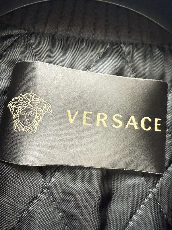 Versace Versace Black Long Sleeve Jacket for Men 0089 Size US S / EU 44-46 / 1 - 5 Thumbnail