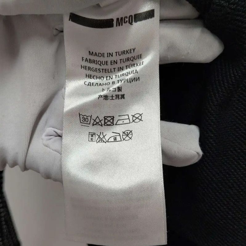 Alexander McQueen Alexander McQueen Black Cotton Long Sleeve Hoodie 0089 Size US XXS / EU 40 - 4 Thumbnail