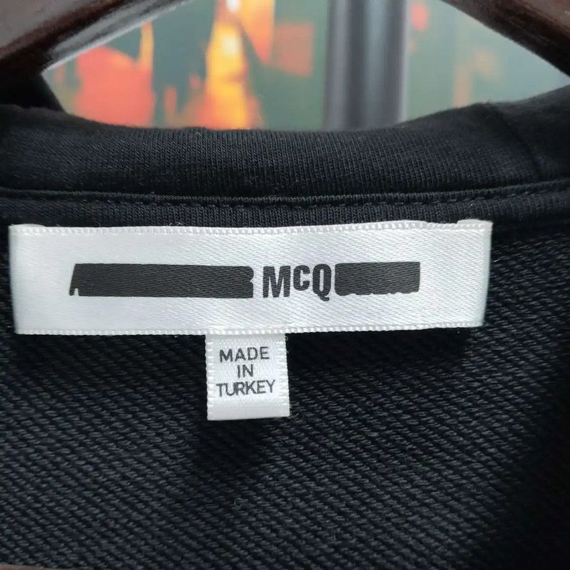 Alexander McQueen Alexander McQueen Black Cotton Long Sleeve Hoodie 0089 Size US XXS / EU 40 - 3 Thumbnail