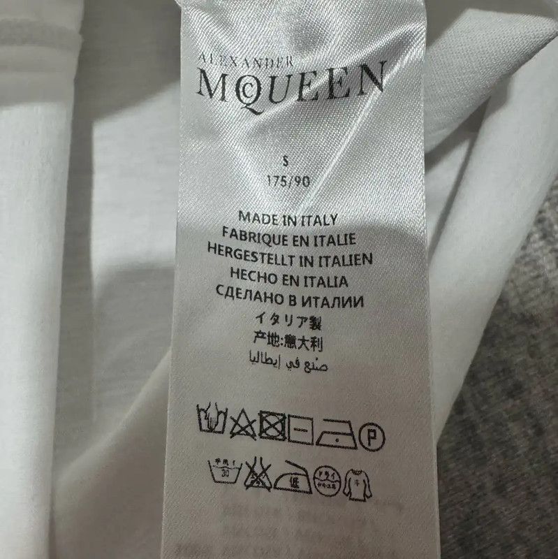 Alexander McQueen Alexander McQueen White Skull Logo T-shirt 0089 Size US S / EU 44-46 / 1 - 5 Thumbnail