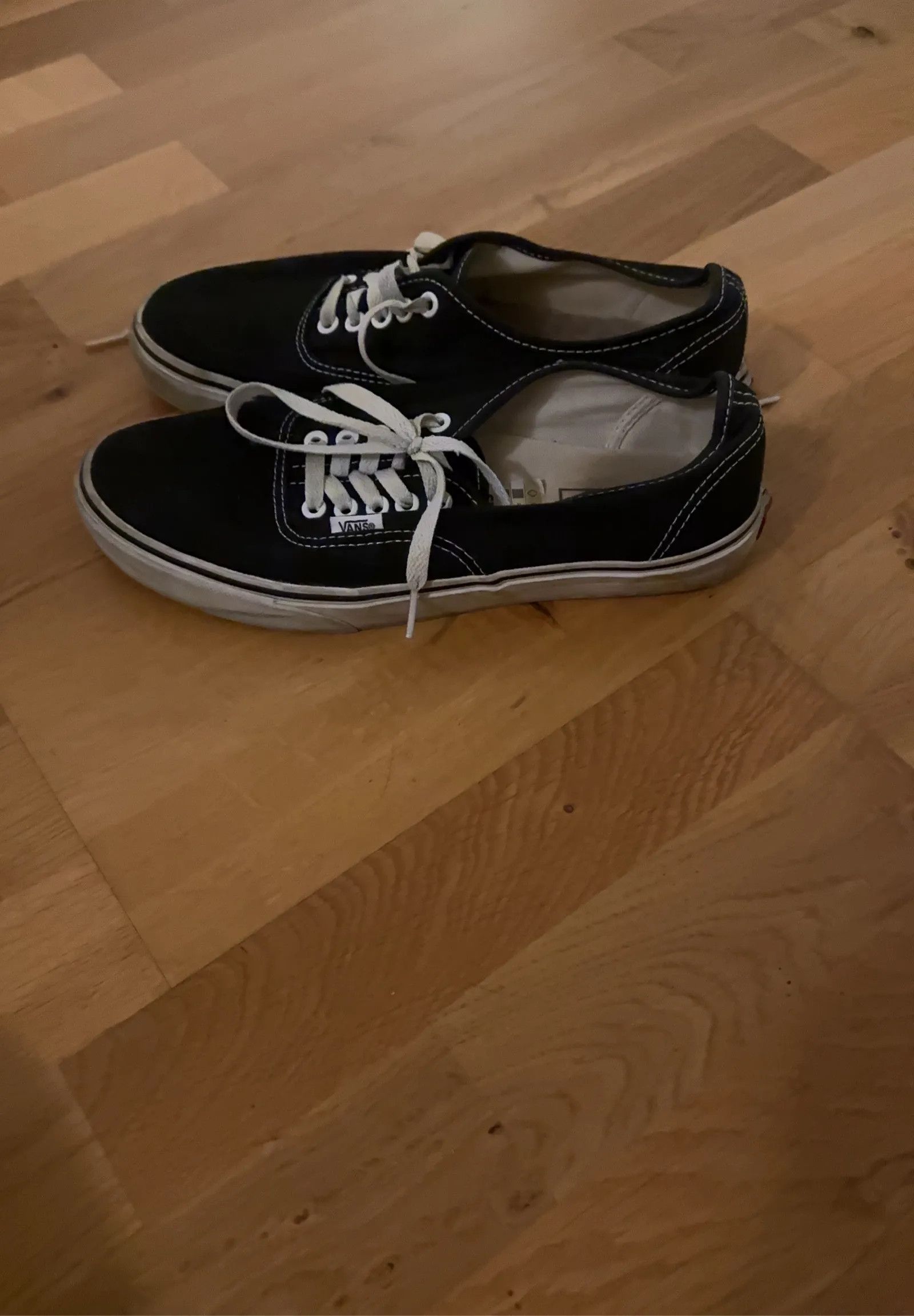 Vans Vans VANS UA Authentic Sneakers Size US 10 / EU 43 - 5 Thumbnail