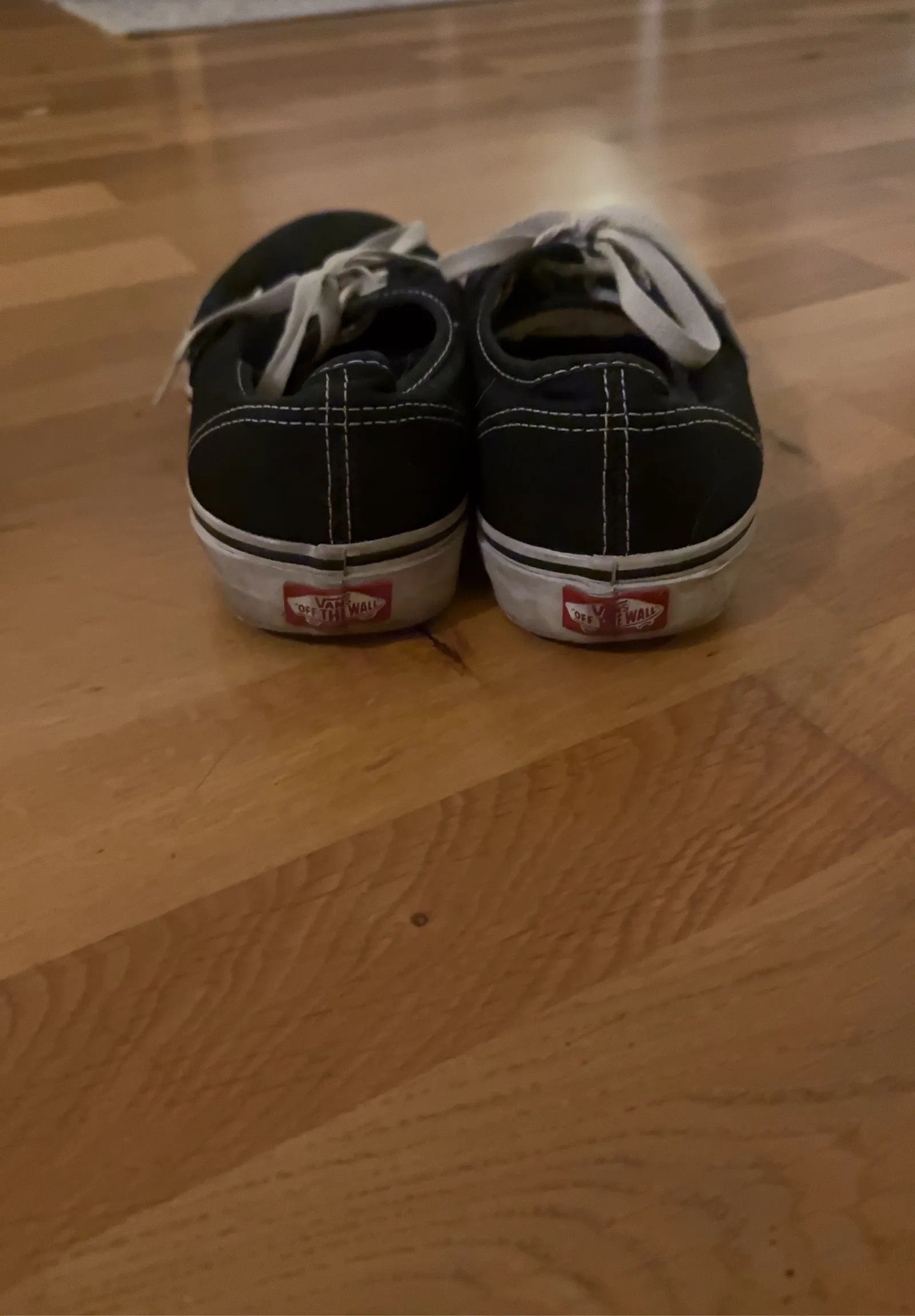 Vans Vans VANS UA Authentic Sneakers Size US 10 / EU 43 - 7 Thumbnail