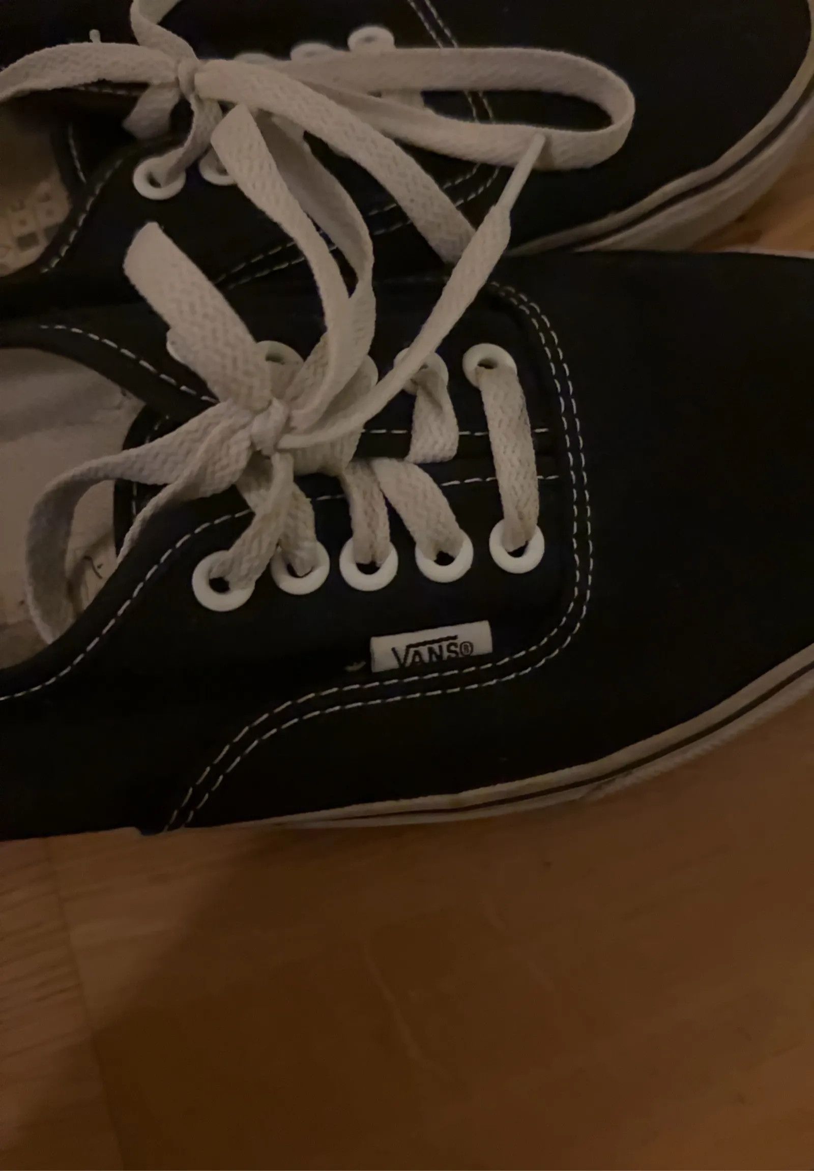 Vans Vans VANS UA Authentic Sneakers Size US 10 / EU 43 - 2 Thumbnail