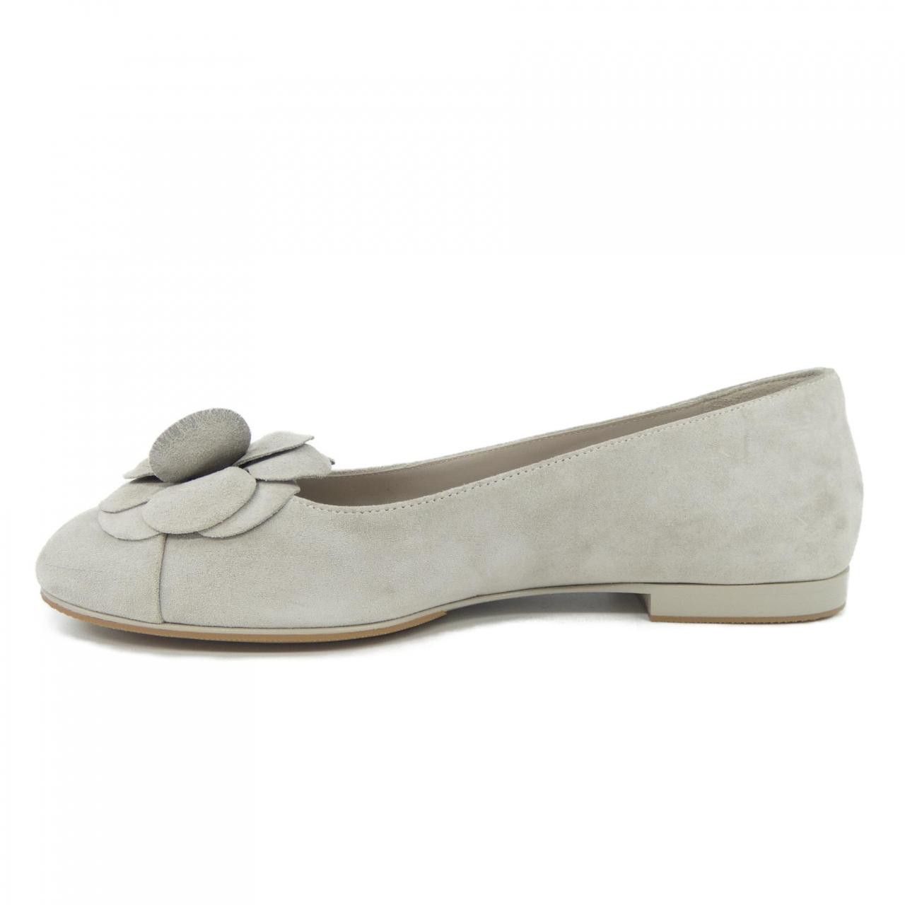 Chanel Chanel Chanel Ballerina Suede Calfskin Flats Suede Shoes G45494B15867 DUTY FREE for USA Size ONE SIZE - 2 Thumbnail