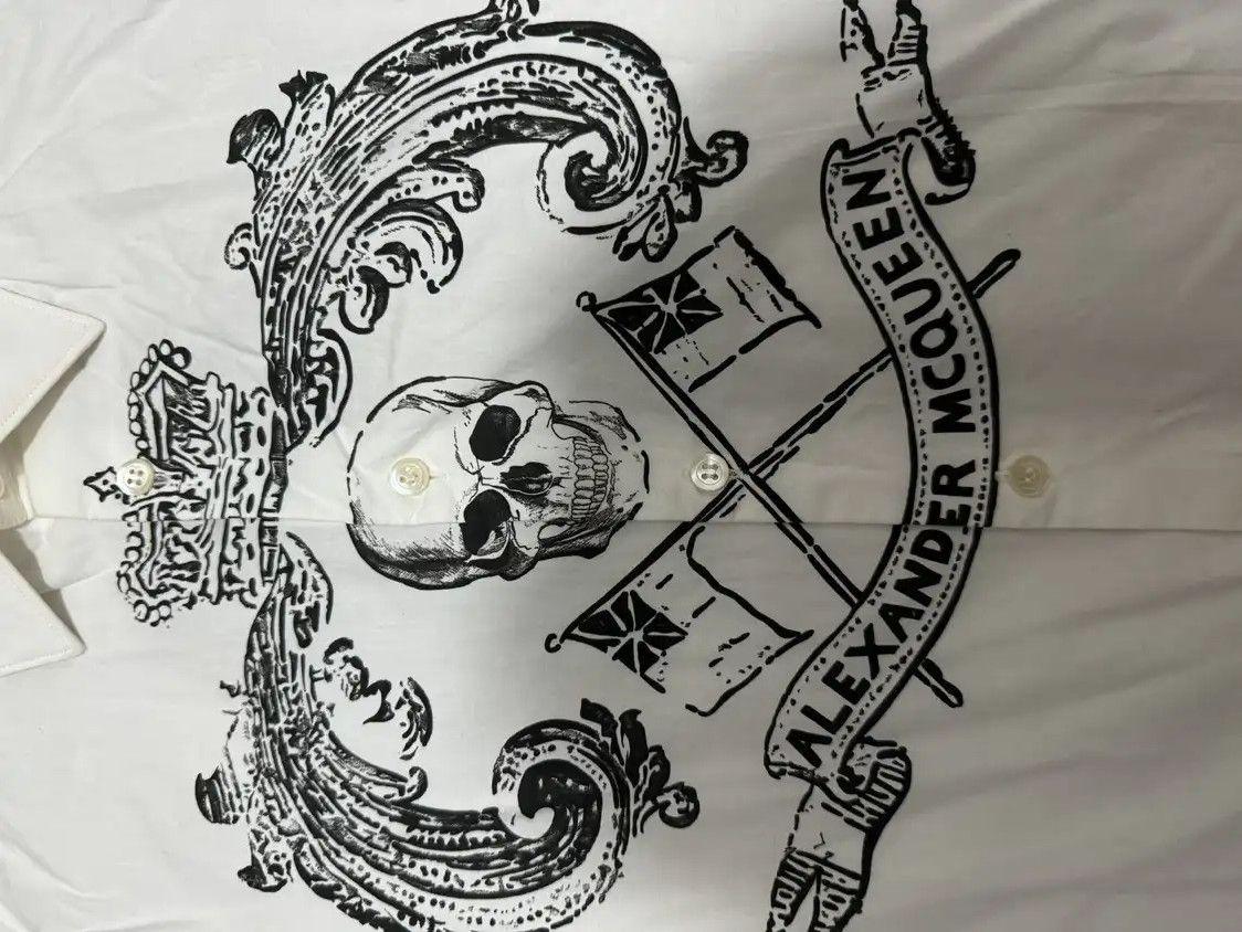 Alexander McQueen Alexander McQueen White Cotton Logo Shirt 0089 Size US S / EU 44-46 / 1 - 3 Thumbnail